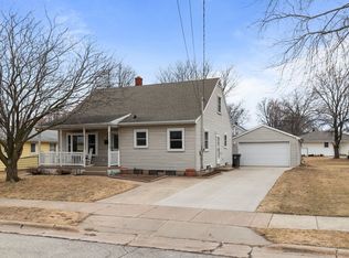 530 Cleveland Ave, Little Chute, WI 54140