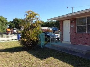 5618 SW 26th St #B, West Park, FL 33023