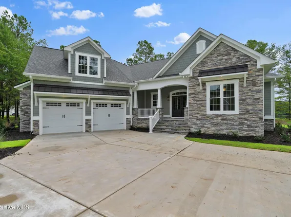 557 Hearthside Drive SE, Bolivia, NC 28422