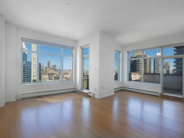 205 East 59th Street image 6 of 15