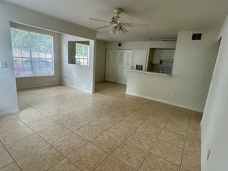 1620 Columbia Arms Cir #163 — Photo 16