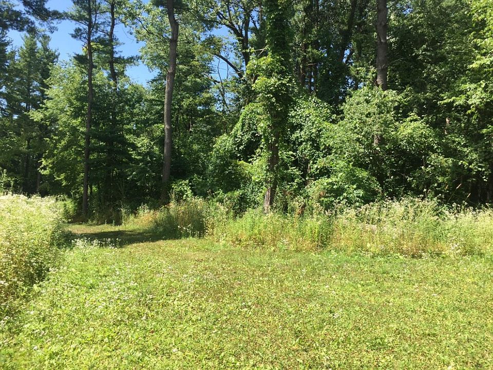 1st image of Pineview Dr