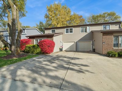 323 Morningside Dr #B, Bloomingdale, IL, 60108