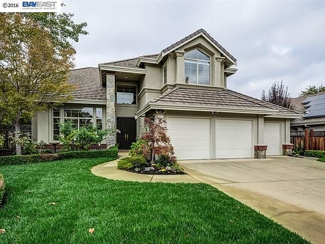 1st image of 411 Trebbiano Pl
