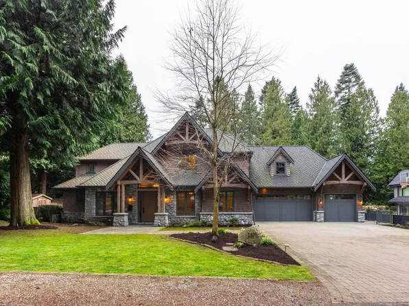 2615 Dogwood Dr, Surrey, BC V4A 3K4