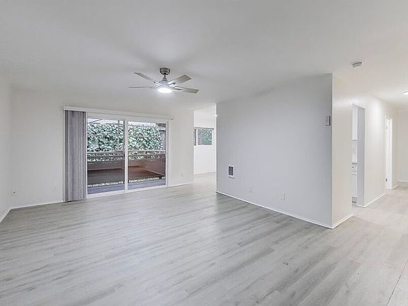 2nd image of 2820 Park Blvd APT 206