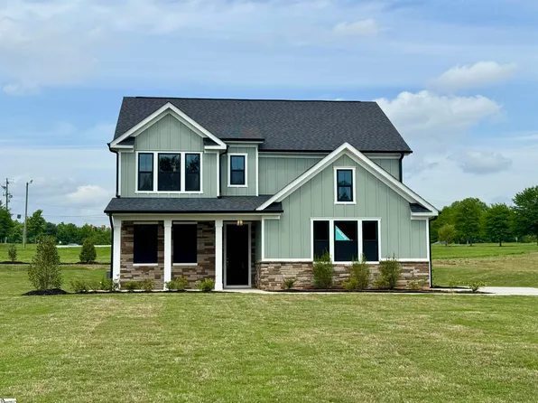 105 Ever Silvers Ln, Taylors, SC 29687
