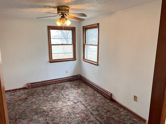 2nd image of 860 East Ave