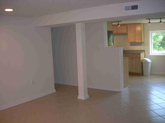 4th image of 2813 S Illinois Ave #B