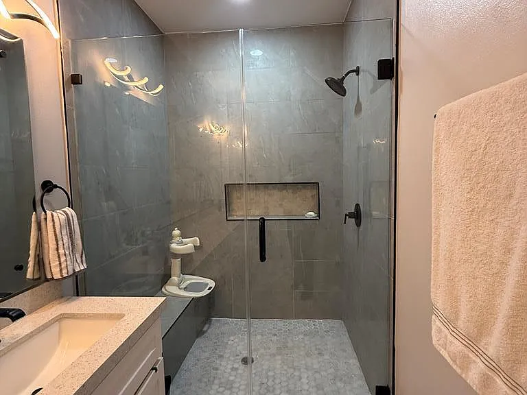 6861 Woodlands Ave — Photo 14