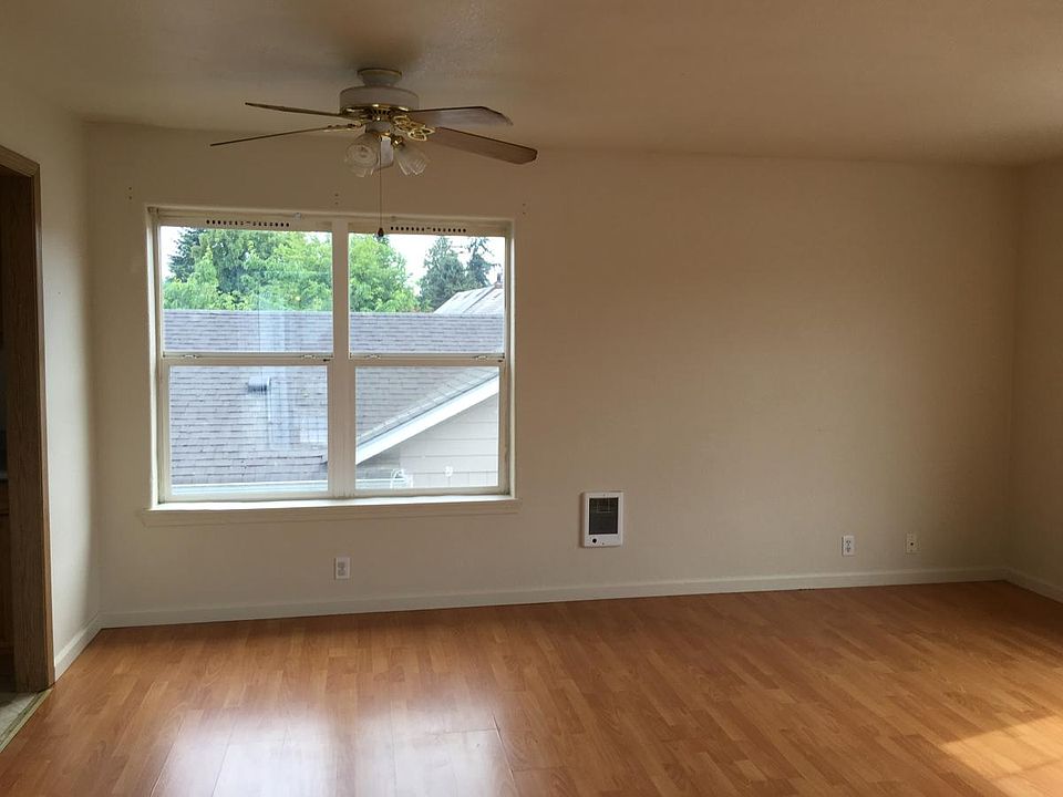 1st image of 1520 1st Ave N #2