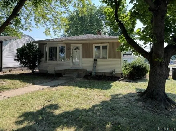 8953 William St, Taylor, MI 48180