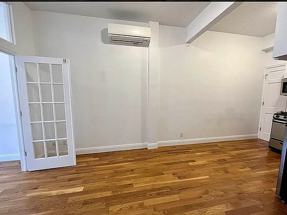 4th image of 287 Wyckoff Ave APT 3F