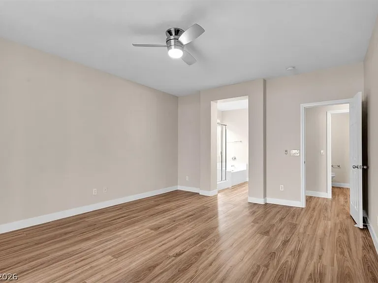 7658 Engleberg Ave — Photo 8
