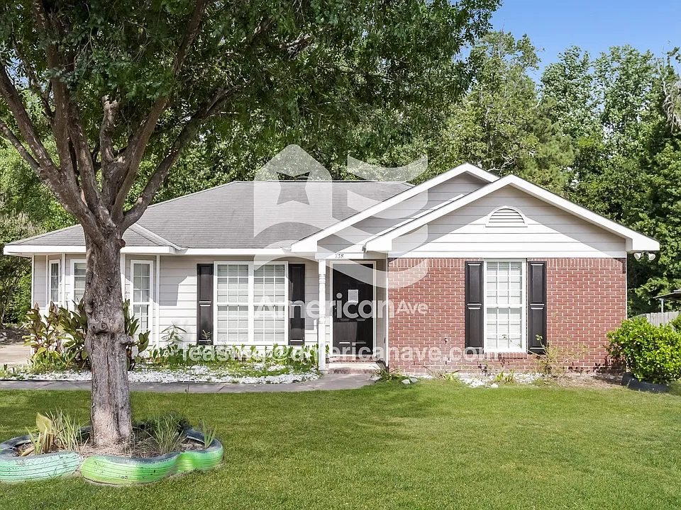 738 Omega Dr