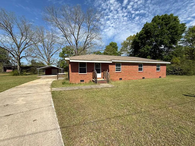 1439 Peacock Rd — Photo 1