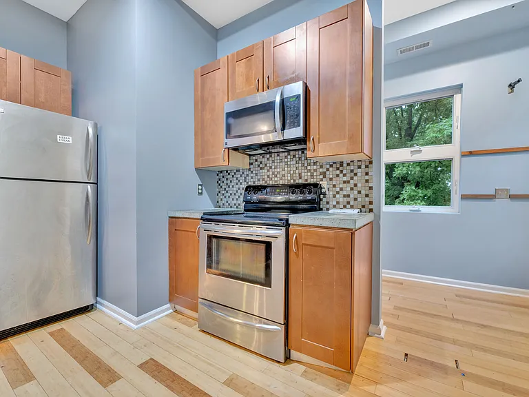 3051 N St SE — Photo 8