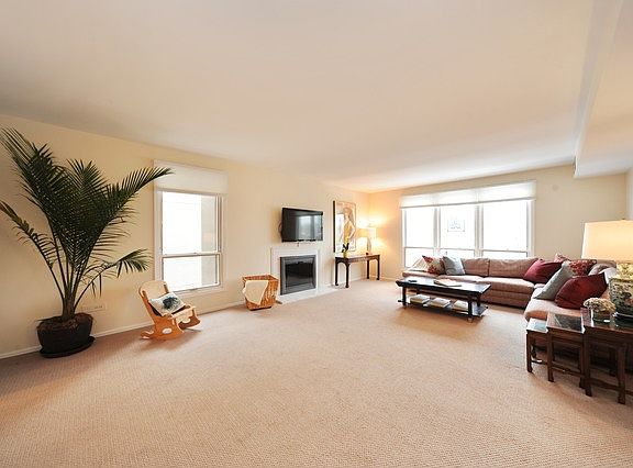4th image of 630 Winnetka Mews APT 302