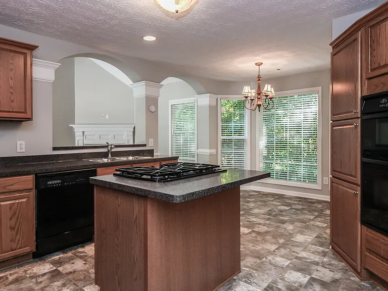35 Goldfinch Dr — Photo 7