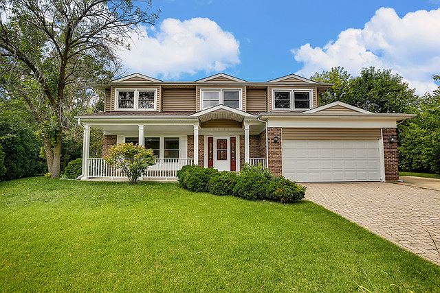 1st image of 23W410 Woodcrest Ct W