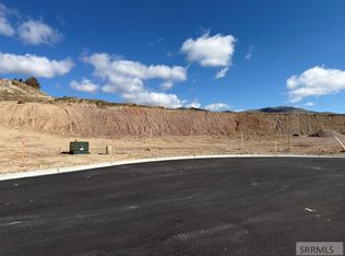 7 Falcon Ridge Dr, Pocatello, ID 83201