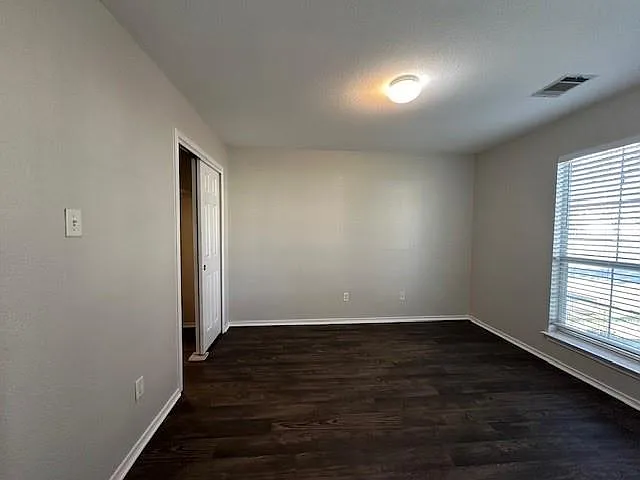 5157 Hartson — Photo 12