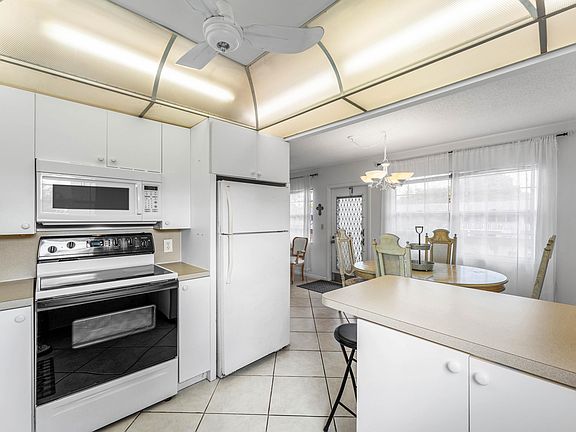 5th image of 2016 Ventnor Crescent #G