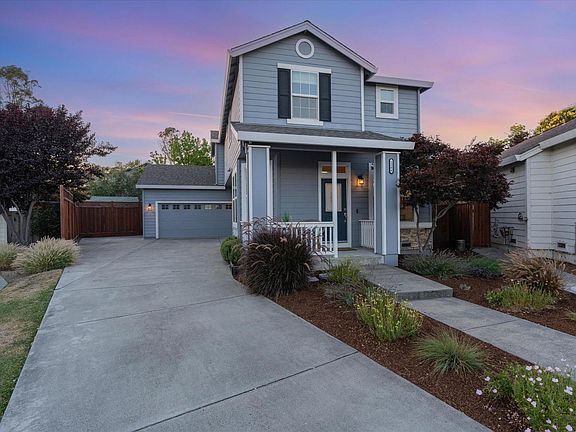4th image of 1266 Seghesio Way