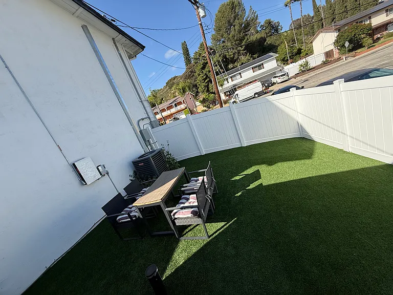 7406 Margerum Ave — Photo 16