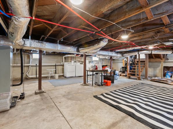 lexington-kentucky-77559438 picture