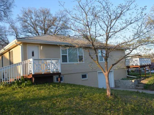 231 S 18th St, Leavenworth, KS 66048