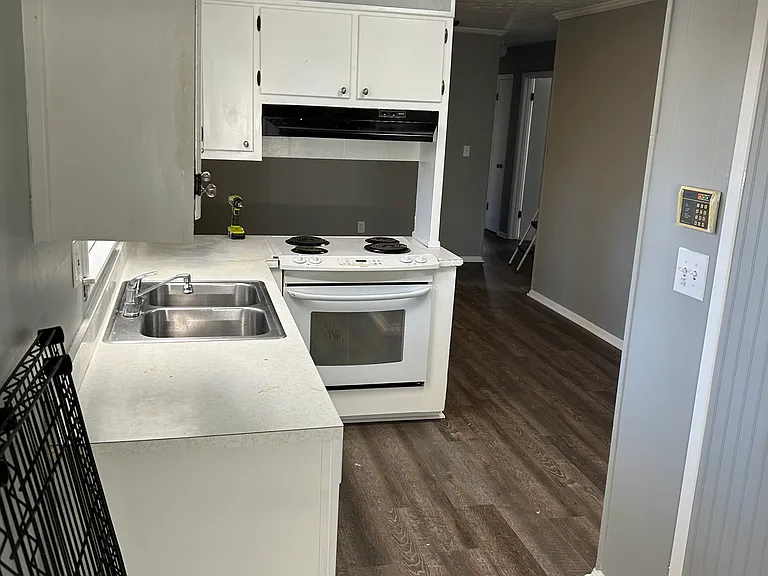 499 Oak Way — Photo 10