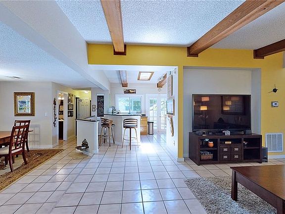 4th image of 6603 14th St N