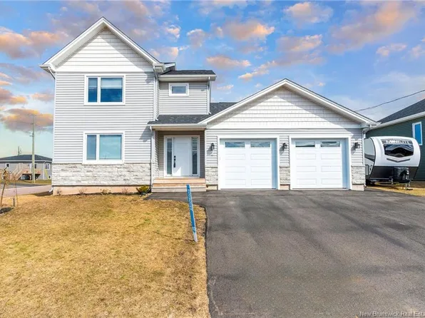 2 Robert St, Shediac, NB E4P 0R2