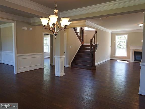 4th image of 29710 Eldorado Farm Dr
