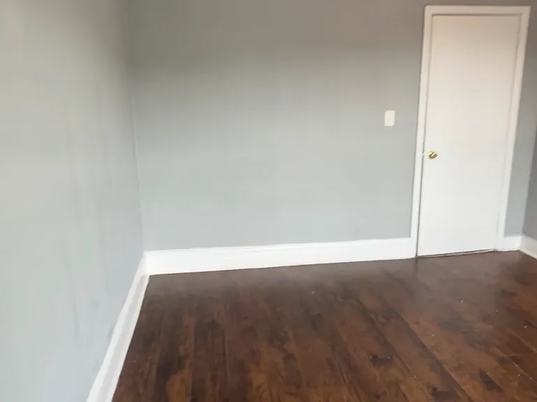 360 Wainwright St #2R — Photo 1