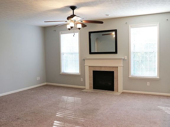 5th image of 230 S Cave Creek Dr