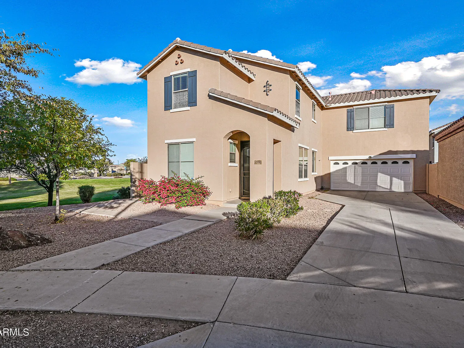 3 bed, 2.5 bath, 2356 sqft, $2,449 — Photo 1
