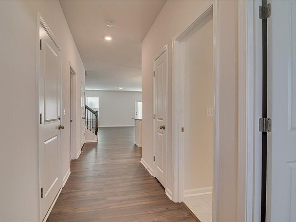 3rd image of 789 Courtland Drive