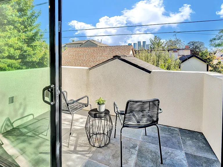 2108 S Pelham Ave — Photo 17