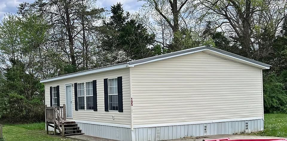 1st image of 195 Boardwalk Cir #195