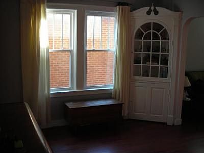 3rd image of 1613 Brown Ave