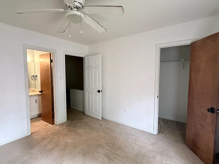 4717 Ridge Rd #A — Photo 9