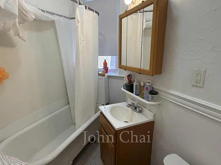 5 Walbridge St #16 — Photo 13