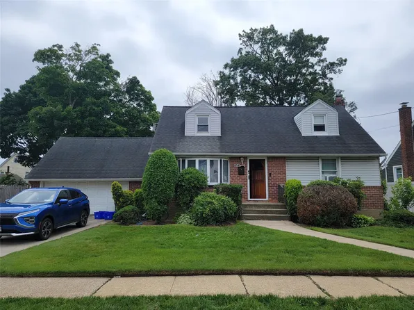 654 Maude Street, South Hempstead, NY 11550