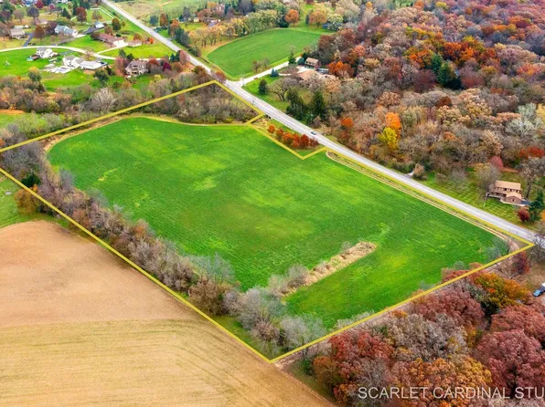 Section 11 Corron Rd, Saint Charles, IL 60175