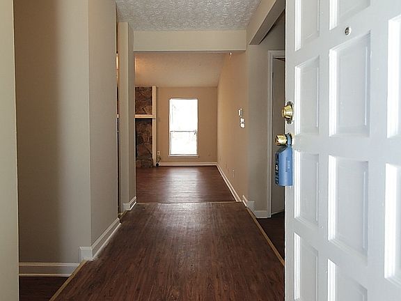 3rd image of 2730 Trotters Walk Trl