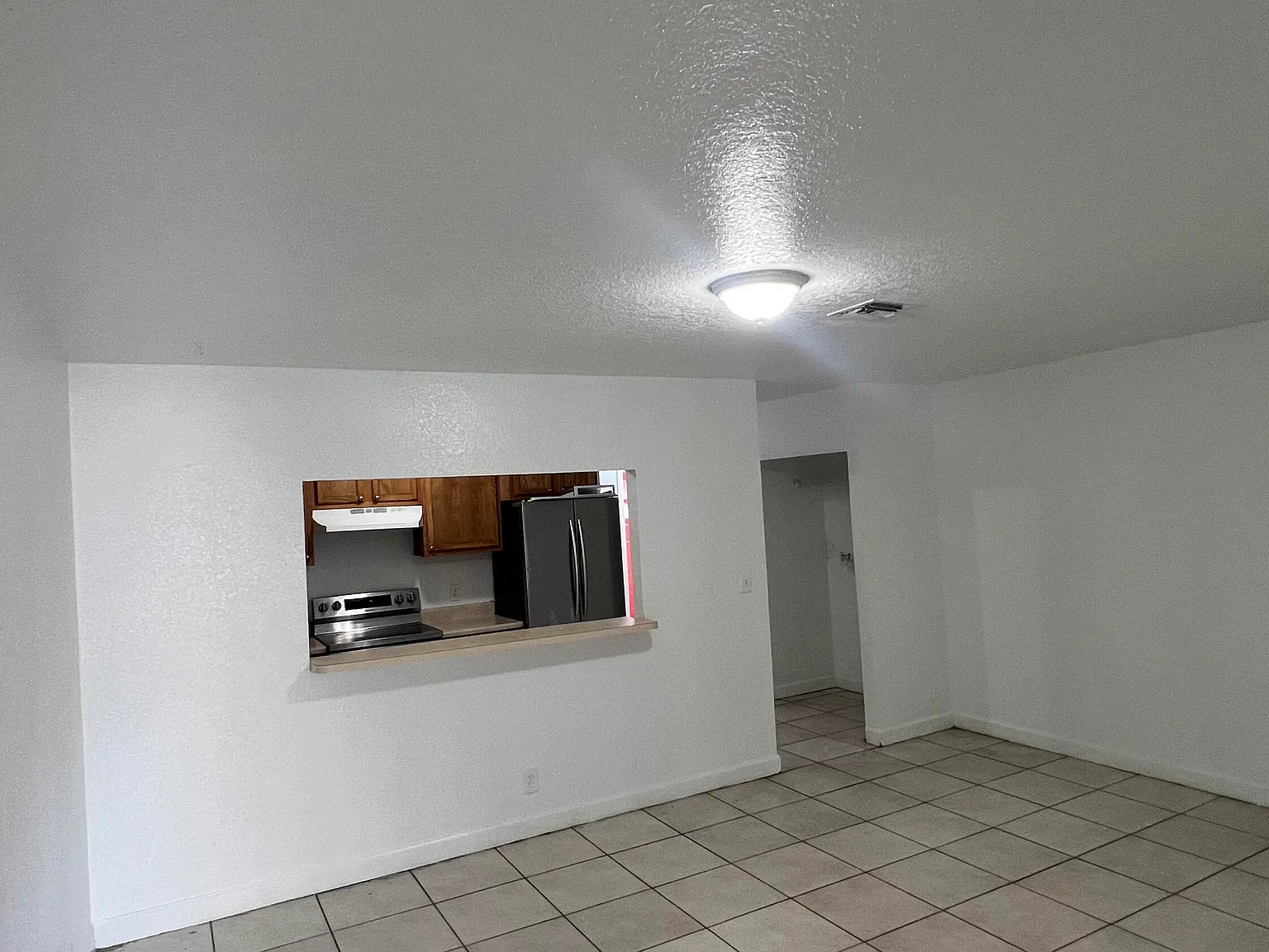 3 bed, 2.0 bath, 2159 sqft, $2,250 — Photo 4