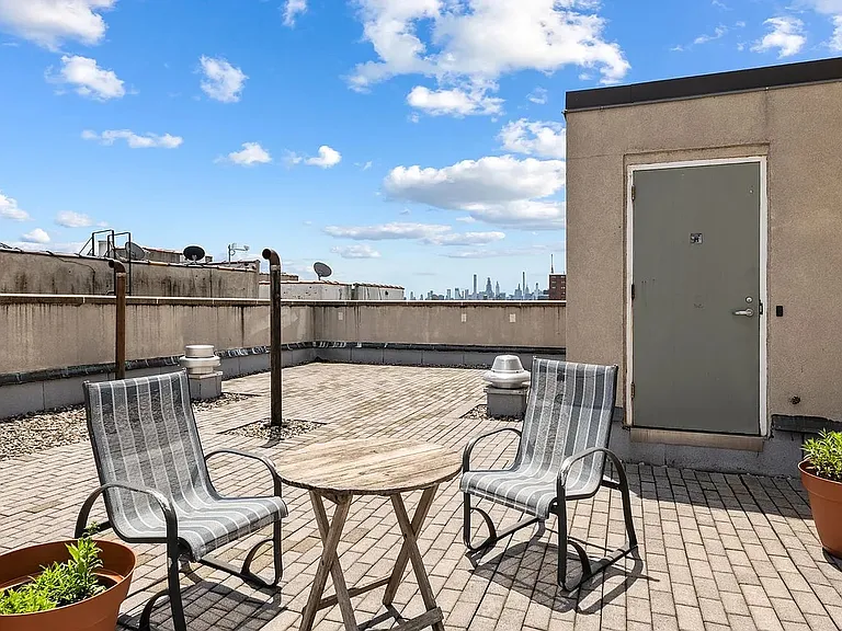 504 W 136th St #1C — Photo 7
