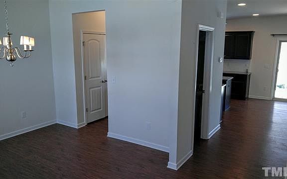3rd image of 512 Bunker Ct